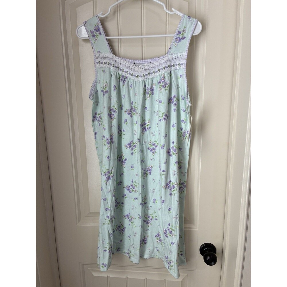 Celestial Dreams Nightgown Sz M Sleepwear Light Green Floral & Lace Trim NWT